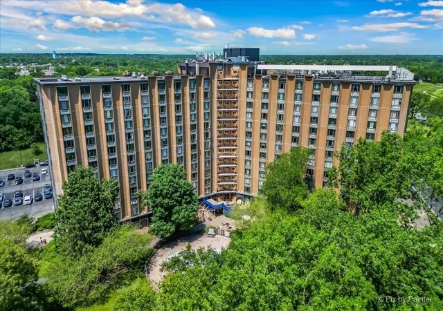 Photo 1 of Sale Pending at 1 Renaissance Pl #709, Palatine, IL 60067 | MLS# 12168083 | Listing updated on 2024-12-07