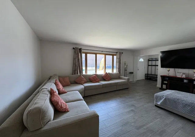 Photo 3 of Single family home for sale at 2404 S 9th Avenue, Broadview, IL 60155 | MLS# 12169329 | Listing updated on 2024-12-10