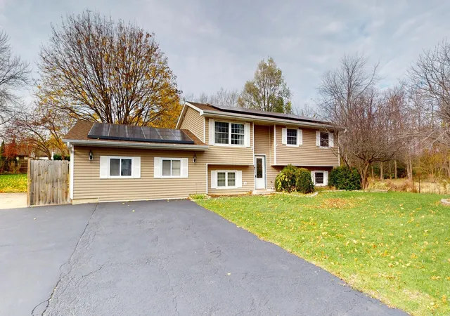 Photo 1 of Single family home for sale at 42314 N Thorpe Ave, Zion, IL 60062 | MLS# 12171993 | Listing updated on 2024-12-09