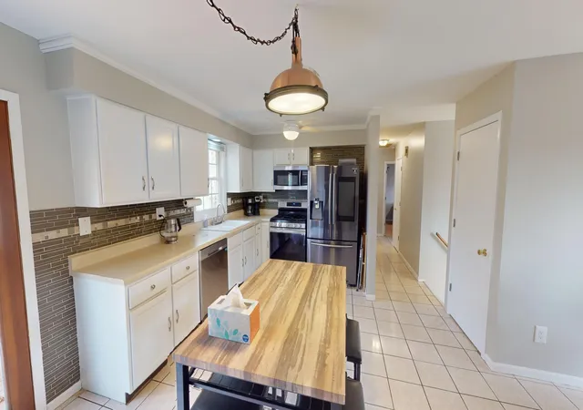 Photo 3 of Single family home for sale at 42314 N Thorpe Ave, Zion, IL 60062 | MLS# 12171993 | Listing updated on 2024-12-09
