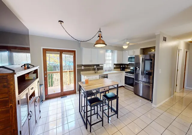 Photo 4 of Single family home for sale at 42314 N Thorpe Ave, Zion, IL 60062 | MLS# 12171993 | Listing updated on 2024-12-09