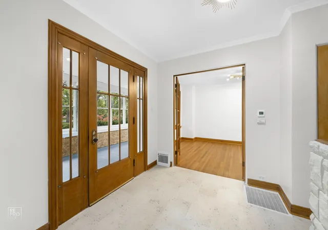Photo 3 of Single family home for sale at 5915 N West Cir Ave, Chicago, IL 60631 | MLS# 12175810 | Listing updated on 2024-12-09
