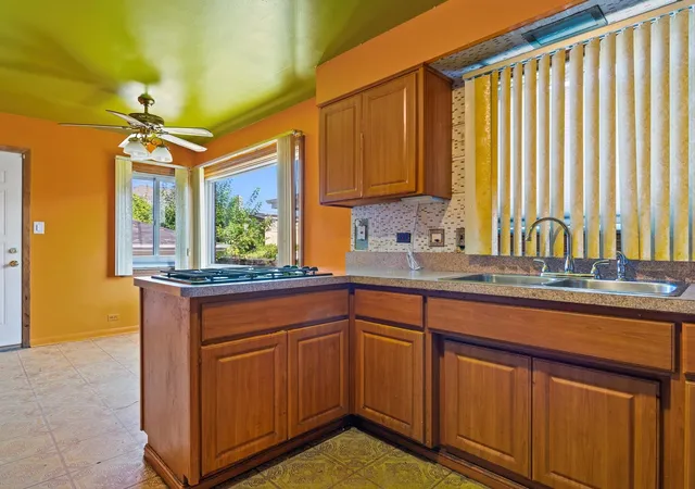Photo 4 of Single family home for sale at 2932 W 86th Place, Chicago, IL 60652 | MLS# 12176588 | Listing updated on 2024-12-06