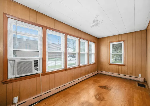 Photo 3 of Single family home for sale at 12253 S 45th Avenue, Alsip, IL 60803 | MLS# 12179120 | Listing updated on 2024-12-07
