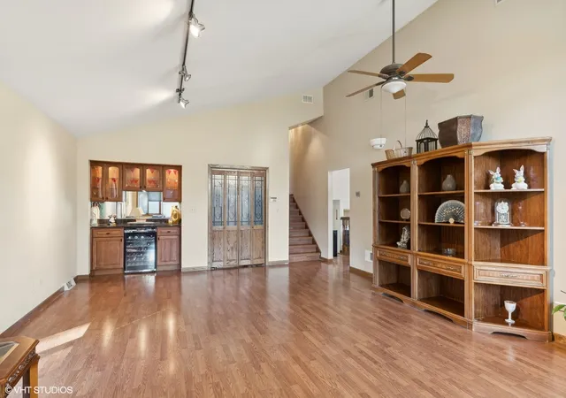 Photo 3 of Single family home for sale at 904 N 10th Avenue, Melrose Park, IL 60160 | MLS# 12179870 | Listing updated on 2024-12-08