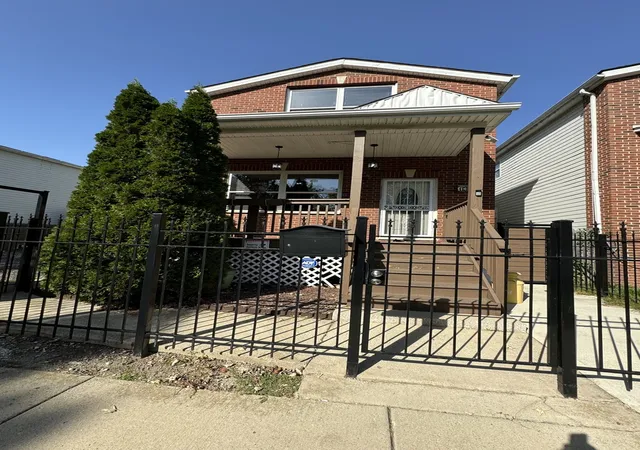 Photo 1 of Single family home for sale at 1316 W 52nd Street, Chicago, IL 60609 | MLS# 12186178 | Listing updated on 2024-12-08