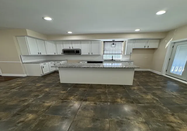 Photo 3 of Single family home for sale at 1316 W 52nd Street, Chicago, IL 60609 | MLS# 12186178 | Listing updated on 2024-12-08