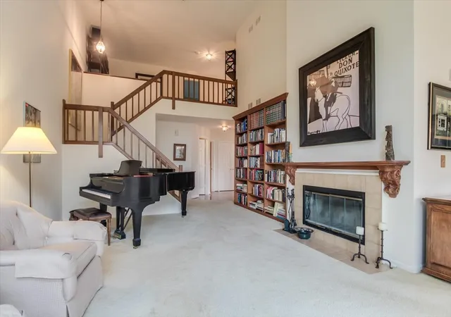 Photo 4 of Townhouse for sale at 2396 Oak Hl Rd S, Lake Barrington, IL 60010 | MLS# 12186668 | Listing updated on 2024-12-07
