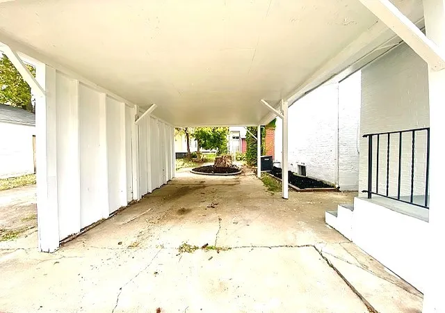 Photo 4 of Single Family Residence at 108 E 6th Street, Sterling, IL 61081 | MLS# 12188140 |  | Sold on 2024-12-18