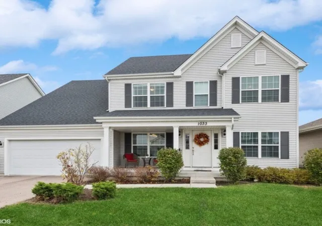 Photo 2 of Single family home for sale at 1033 Station Blvd, Oswego, IL 60543 | MLS# 12188356 | Listing updated on 2024-12-09