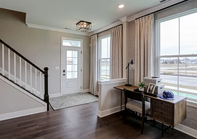 Photo 2 of Townhouse for sale at 1900 Ambrose Ln, Hanover Park, IL 60133 | MLS# 12189205 | Listing updated on 2024-12-10