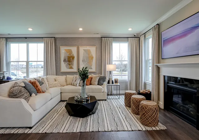 Photo 3 of Townhouse for sale at 1900 Ambrose Ln, Hanover Park, IL 60133 | MLS# 12189205 | Listing updated on 2024-12-10