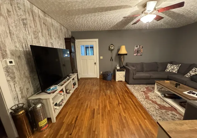 Photo 3 of Single family home for sale at 529 N Lott Blvd, Gibson City, IL 60936 | MLS# 12191331 | Listing updated on 2024-12-06