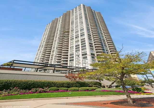 Photo 1 of Condo for sale at 2020 N Lincoln Park W #7G, Chicago, IL 60614 | MLS# 12191982 | Listing updated on 2024-12-10