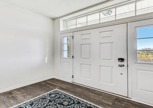 Photo 5 of Townhouse at 13939 S Belmont Dr, Homer Glen, IL 60491 | MLS# 12192714 | | Sold on 2024-12-16