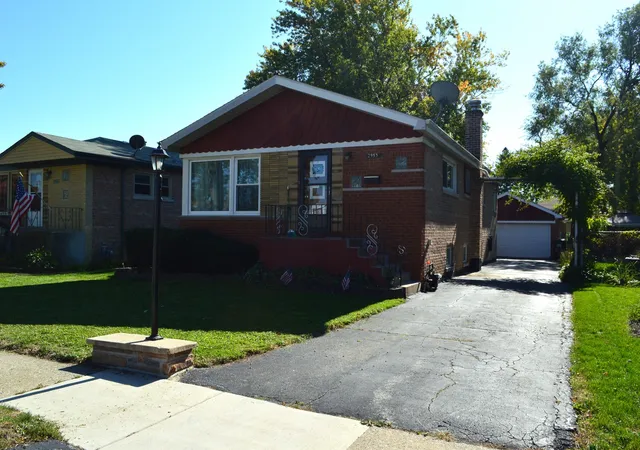 Photo 1 of Sale Pending at 2953 W 101st Place, Evergreen Park, IL 60805 | MLS# 12193152 | Listing updated on 2024-12-09