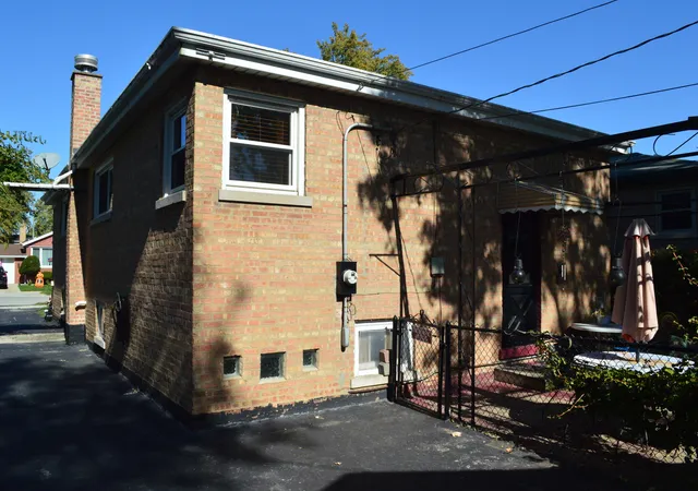 Photo 2 of Sale Pending at 2953 W 101st Place, Evergreen Park, IL 60805 | MLS# 12193152 | Listing updated on 2024-12-09