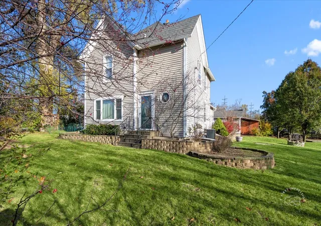 Photo 1 of Single family home for sale at 5n638 Hanson Rd, Saint Charles, IL 60175 | MLS# 12196850 | Listing updated on 2024-12-10