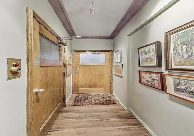 Listing Photo 4 - Condo for sale in building located at 1330 E 56Th St, Chicago, IL 60637 - Unit #7W