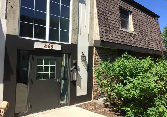 Photo 1 of Condo for sale at 869 Trace Dr #201, Buffalo Grove, IL 60089 | MLS# 12198954 | Listing updated on 2024-12-08