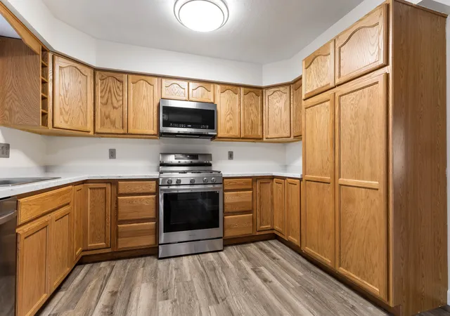 Photo 4 of Sale Pending at 5461 Pebble Crk Trl, Loves Park, IL 61111 | MLS# 12199035 | Listing updated on 2024-12-09