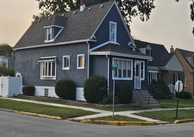 Photo 2 of Single family home for sale at 2250 S 20th Avenue, Broadview, IL 60155 | MLS# 12199780 | Listing updated on 2024-12-07