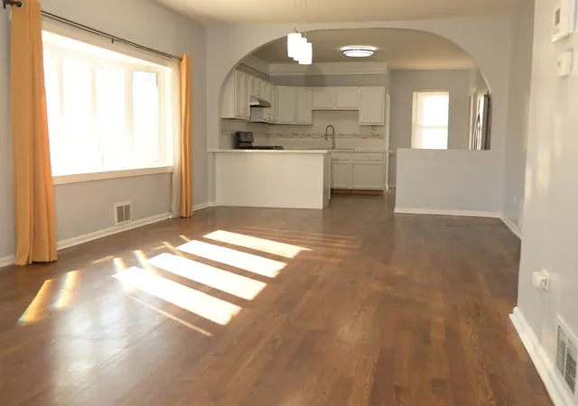 Photo 4 of Single family home for sale at 2250 S 20th Avenue, Broadview, IL 60155 | MLS# 12199780 | Listing updated on 2024-12-07
