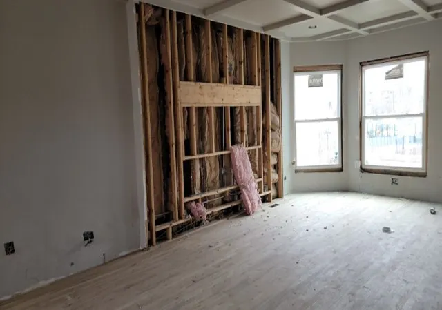 Photo 4 of Single family home for sale at 2018 E 73rd Street, Chicago, IL 60649 | MLS# 12201127 | Listing updated on 2024-12-07