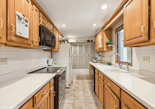 Photo 3 of Single family home for sale at 5n611 Myles Rd, Saint Charles, IL 60175 | MLS# 12202001 | Listing updated on 2024-12-06
