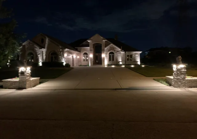 Photo 2 of Single family home for sale at 20685 Grand Hvn Dr, Frankfort, IL 60423 | MLS# 12202753 | Listing updated on 2024-12-09