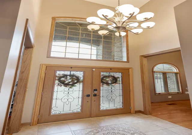Photo 4 of Single family home for sale at 20685 Grand Hvn Dr, Frankfort, IL 60423 | MLS# 12202753 | Listing updated on 2024-12-09