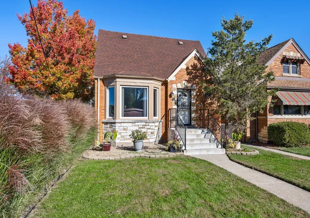 Photo 2 of Single family home for sale at 2656 W 103rd St, Chicago, IL 60655 | MLS# 12204920 | Listing updated on 2024-12-09