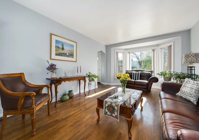 Photo 4 of Single Family Residence at 2656 W 103rd Street, Chicago, IL 60655 | MLS# 12204920 | | Sold on 2025-03-07