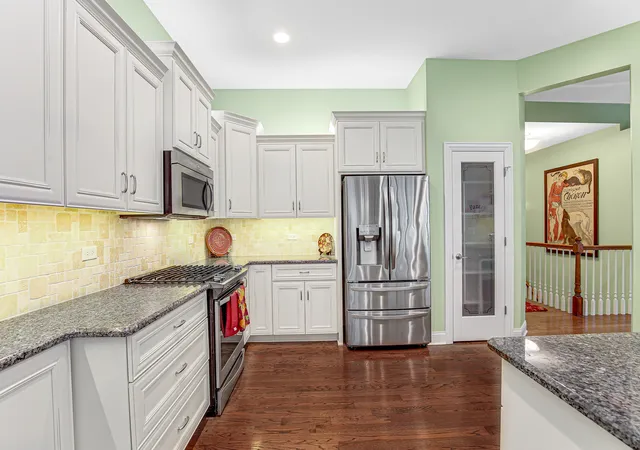 Photo 3 of Townhouse for sale at 11877 Tower Brg Dr, Mokena, IL 60448 | MLS# 12207431 | Listing updated on 2024-12-10
