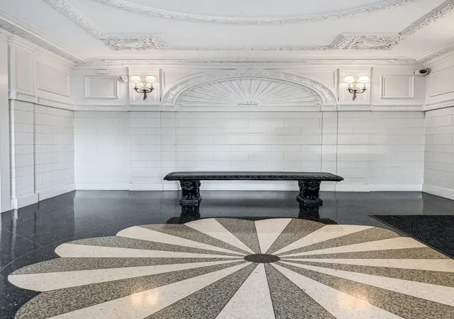 Photo 39 of Condo for sale at 2350 N Lincoln Park West #4S, Chicago, IL 60614 | MLS# 12208557 | Listing updated on 2024-12-10