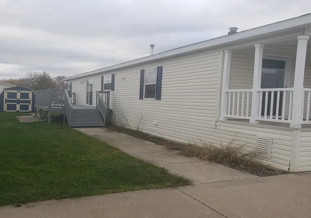 Photo 2 of Manufactured home for sale at 180 Falcon Dr, Lynwood, IL 60411 | MLS# 12209074 | Listing updated on 2024-12-10
