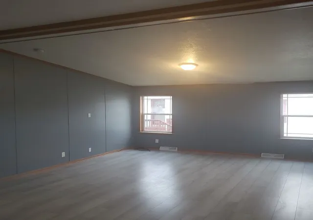 Photo 3 of Manufactured home for sale at 180 Falcon Dr, Lynwood, IL 60411 | MLS# 12209074 | Listing updated on 2024-12-10