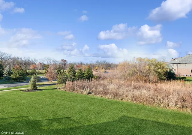 Photo 38 of Single family home for sale at 20629 Grand Hvn Dr, Frankfort, IL 60423 | MLS# 12209288 | Listing updated on 2024-12-07