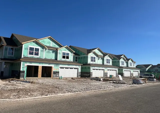 Townhouse for sale at 1113 White Oak Cir, Crystal Lake, IL 60543 | MLS# 12211125 | Listing updated on 2024-12-08
