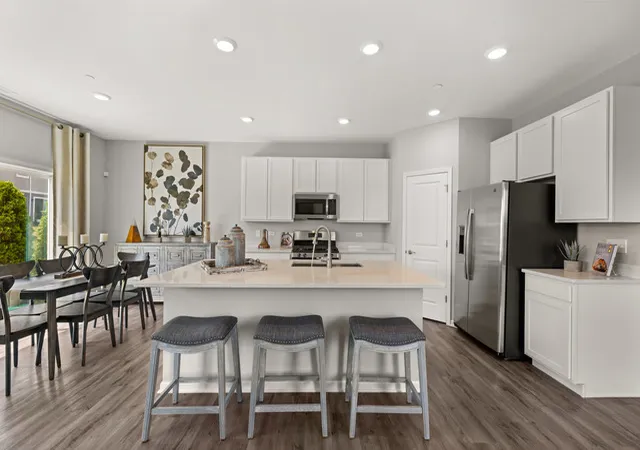 Photo 3 of Townhouse for sale at 1113 White Oak Cir, Crystal Lake, IL 60543 | MLS# 12211125 | Listing updated on 2024-12-08