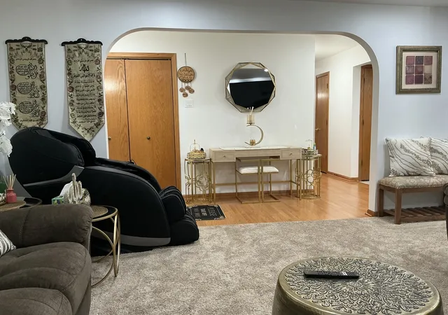 Listing Photo 4 - Condo for sale in building located at 7821 W 157Th Pl, Orland Park, IL 60462 - Unit #2E