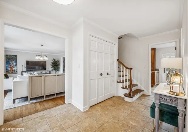 Photo 4 of Single family home for sale at 1336 S West Frk Dr, Lake Forest, IL 60045 | MLS# 12212455 | Listing updated on 2024-12-08
