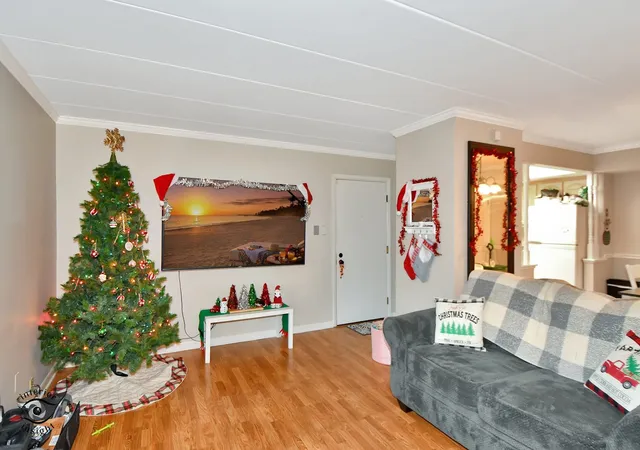 Listing Photo 4 - Condo for sale in building located at 8924 W 140Th St, Orland Park, IL 60462 - Unit #102
