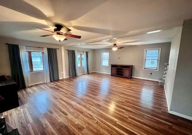 Photo 2 of Single family home for sale at 520 W 10th Street, Rock Falls, IL 61071 | MLS# 12212868 | Listing updated on 2024-12-10