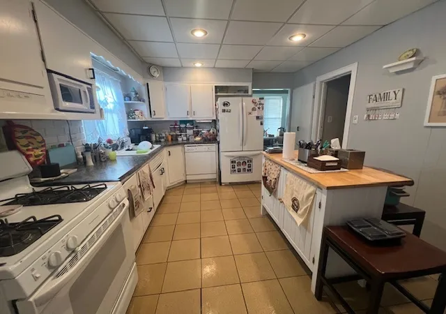 Photo 3 of Single family home for sale at 4226 Gunderson Ave, Berwyn, IL 60402 | MLS# 12212969 | Listing updated on 2024-12-10