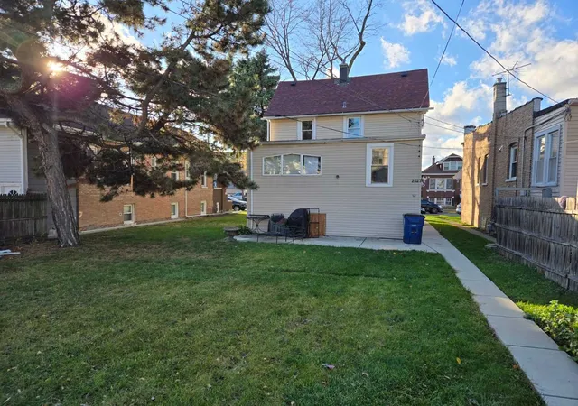 Photo 3 of Single family home for sale at 2527 S 59th Avenue, Cicero, IL 60804 | MLS# 12213777 | Listing updated on 2024-12-06