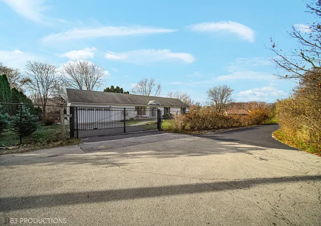 Photo 2 of Sale Pending at 15812 W 138th Street, Homer Glen, IL 60491 | MLS# 12213901 | Listing updated on 2024-12-10