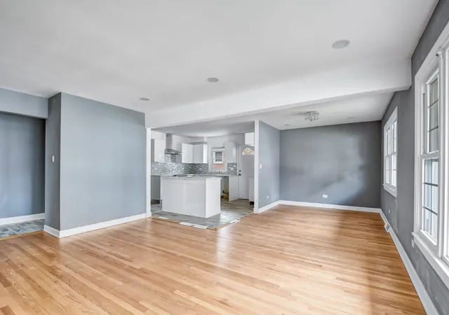 Photo 4 of Single family home for sale at 737 E 157th Place, South Holland, IL 60473 | MLS# 12216513 | Listing updated on 2024-12-10