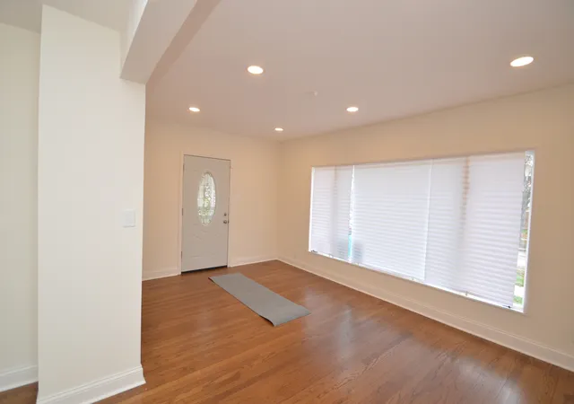Photo 4 of Single family home for sale at 1624 S 18th Avenue, Maywood, IL 60153 | MLS# 12216531 | Listing updated on 2024-12-10