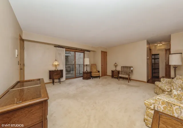 Photo 4 of Condo for sale at 2431 N 77th Avenue #2W, Elmwood Park, IL 60707 | MLS# 12217160 | Listing updated on 2024-12-08